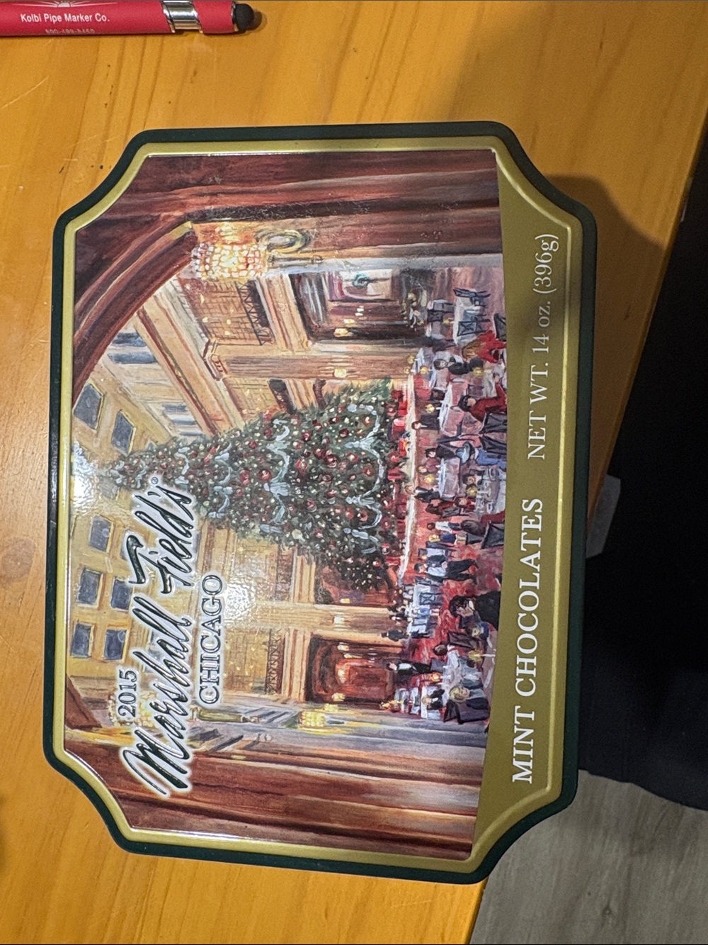 Marshall Field's Chicago Holiday Mint Chocolates Tin - Gold & Green